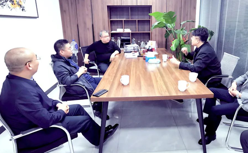 潤發(fā)集團總裁、副董事長滕淵楷一行到訪秦皇島環(huán)保產(chǎn)業(yè)集團